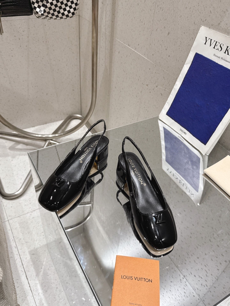 l0vis Vvtt0n heeled shoes